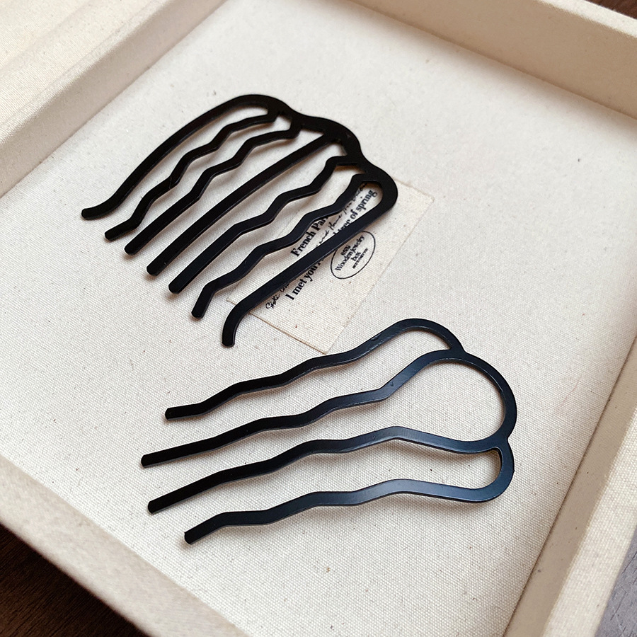 Metalowe grzebienie do włosów  – Women Accessories On Sale recenzja i cena